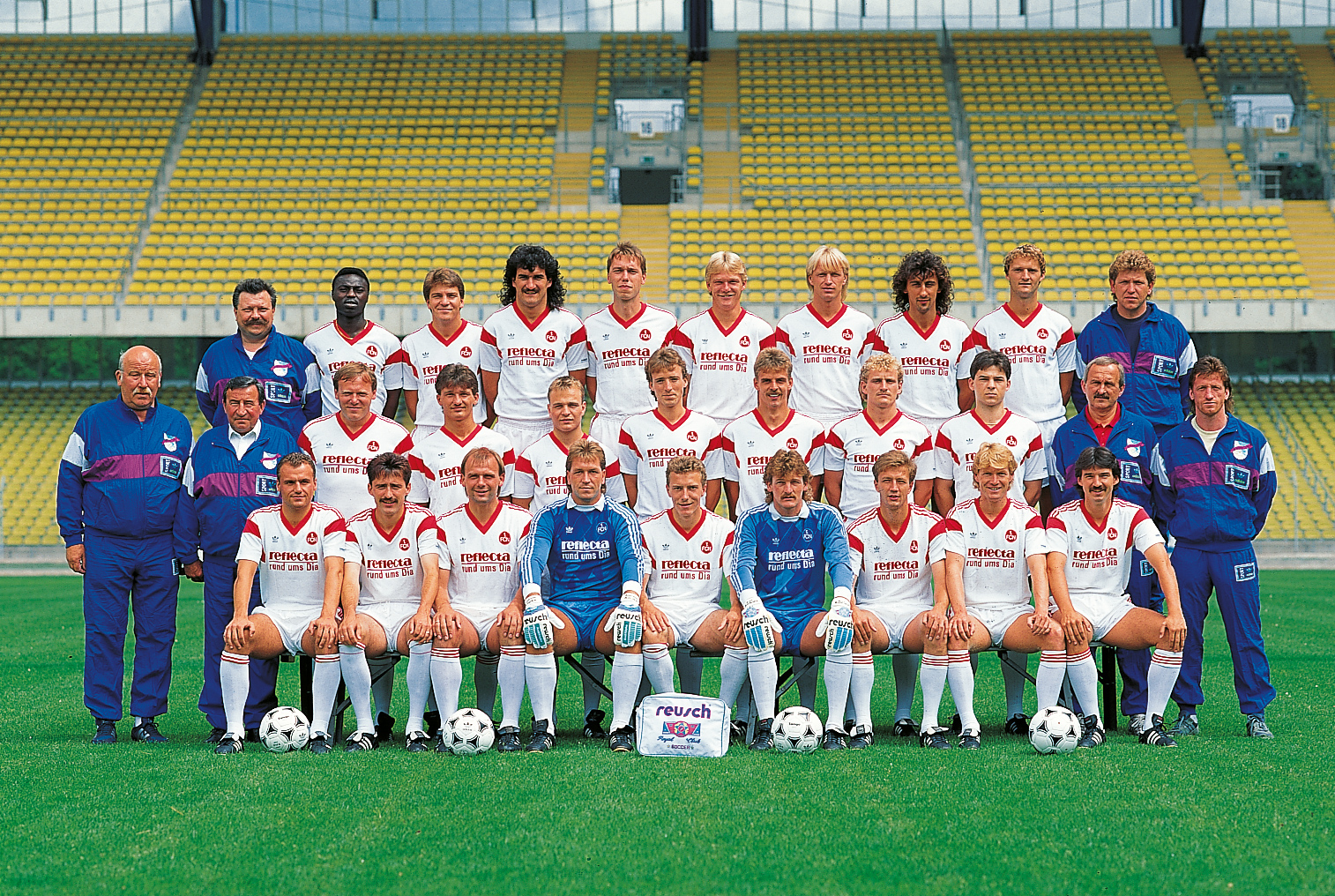 <span  class="uc-style-141311973262" style="font-family:'Open Sans';font-weight:300;font-size:42px;color:#ffffff;">Die Mannschaft von 1989/90</span>