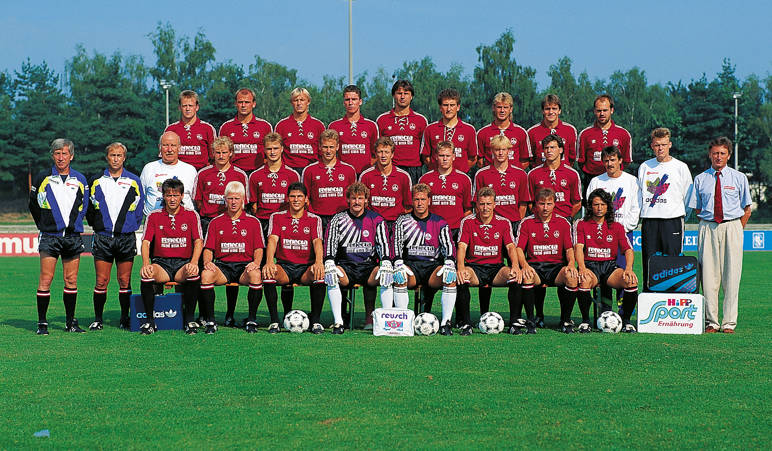 <span  class="uc-style-160893462193" style="font-family:'Open Sans';font-weight:300;font-size:42px;color:#ffffff;">Die Mannschaft von 1991/92</span>